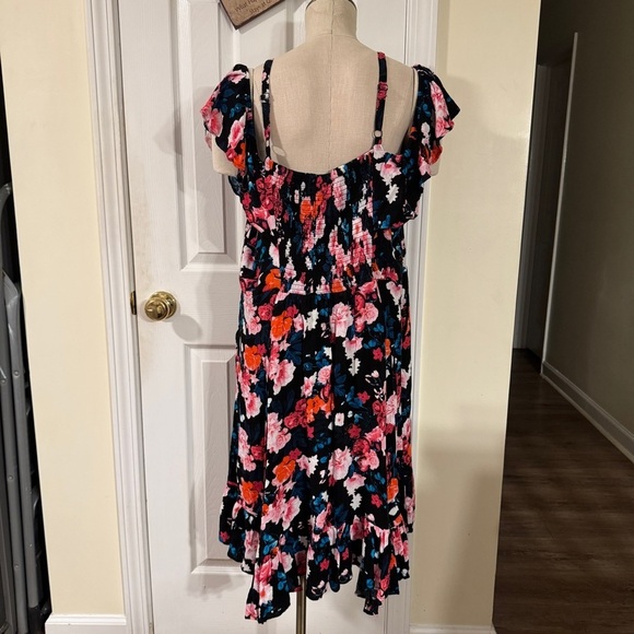 Torrid Floral Cold Shoulder Ruffle Midi Dress Size 3 (3X) - Picture 2 of 9
